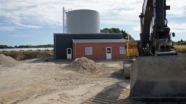 Sommerferien er slut og vi begynder på ude-arealerne. 8-8-2020